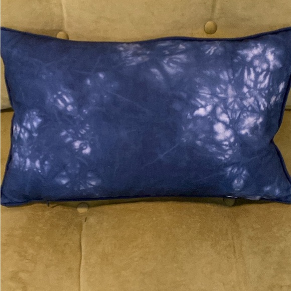 Lumbar Pillow - Picture 3 of 4